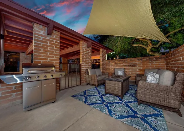 Sam Hughes, U Of A, 3 Bedroom 2 Ba, Carport, Fenced Tucson
